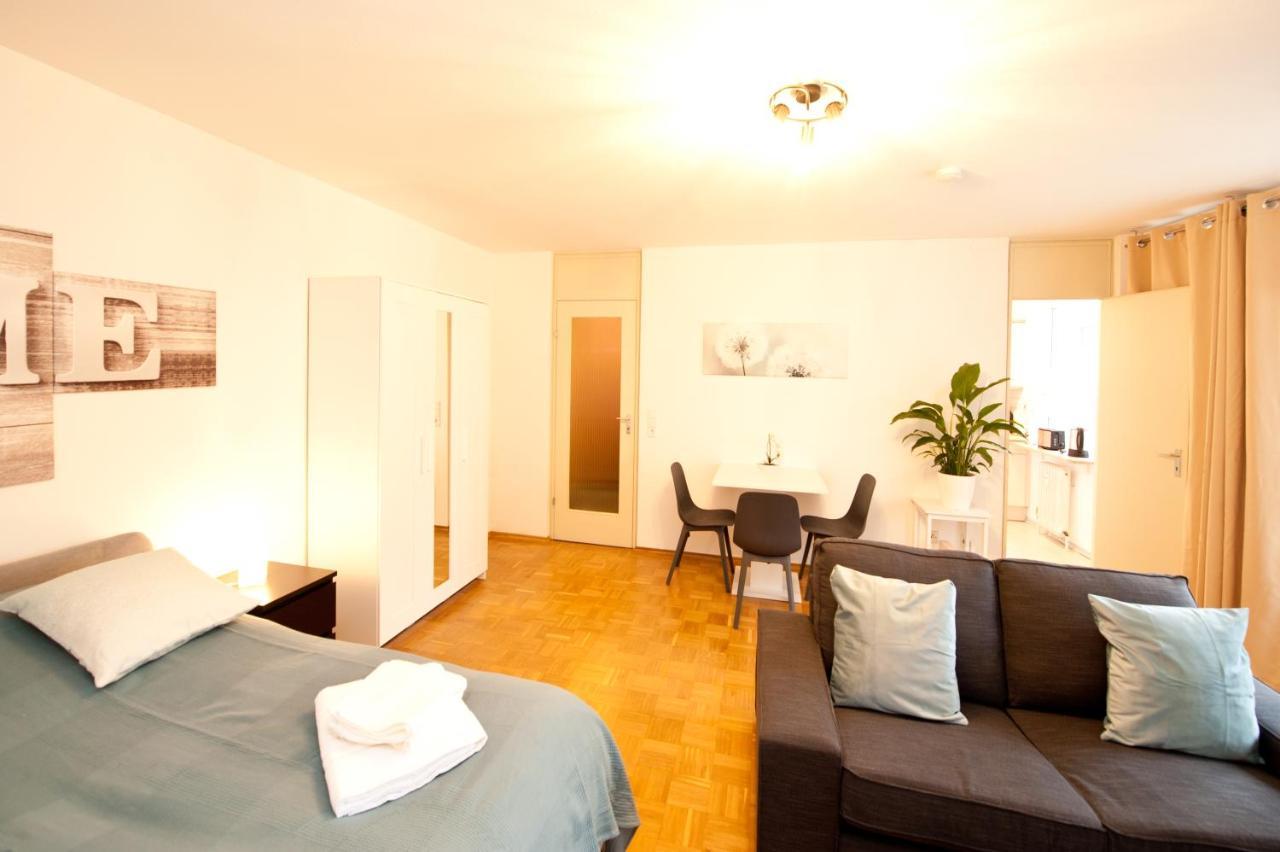Studio Apartment - Zentral Mit Parkplatz - Balkon Bayreuth Esterno foto